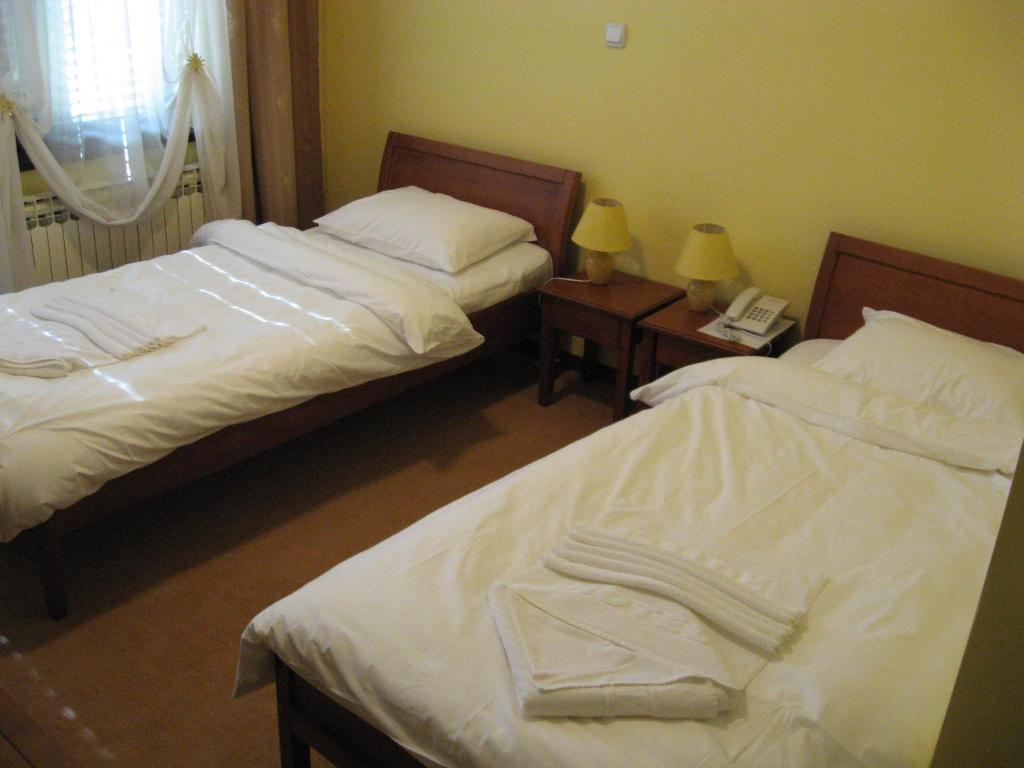 Hotel Vila Sunce Stara Pazova Pokoj fotografie