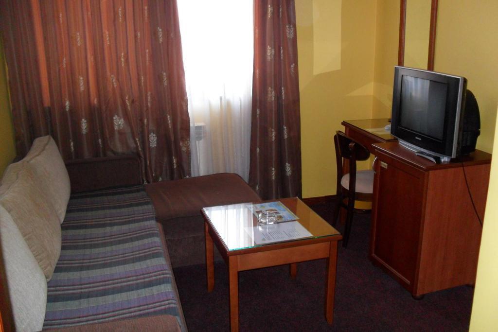Hotel Vila Sunce Stara Pazova Pokoj fotografie