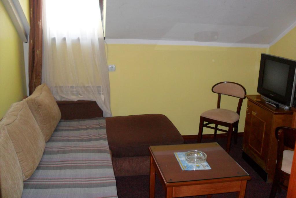 Hotel Vila Sunce Stara Pazova Pokoj fotografie